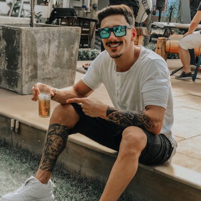 vitornathan321's tweet photo. #NovaFotoDoPerfil https://t.co/7Uy4QOXAeu