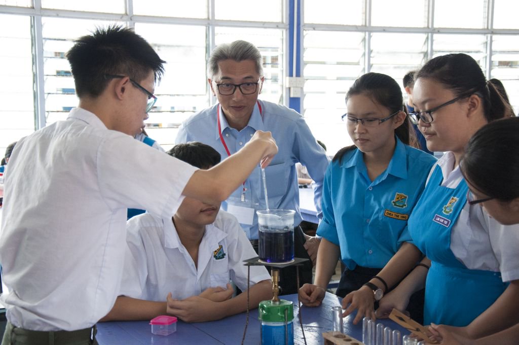 TeachForMsia's tweet photo. Our #tfmweek2019 guests brought fresh perspectives and their experience into the classes they taught, resulting in some of the most unique lessons we’ve seen - what subject would you like to have an external guest to teach you for a day and why? https://t.co/uEy59V3ydx