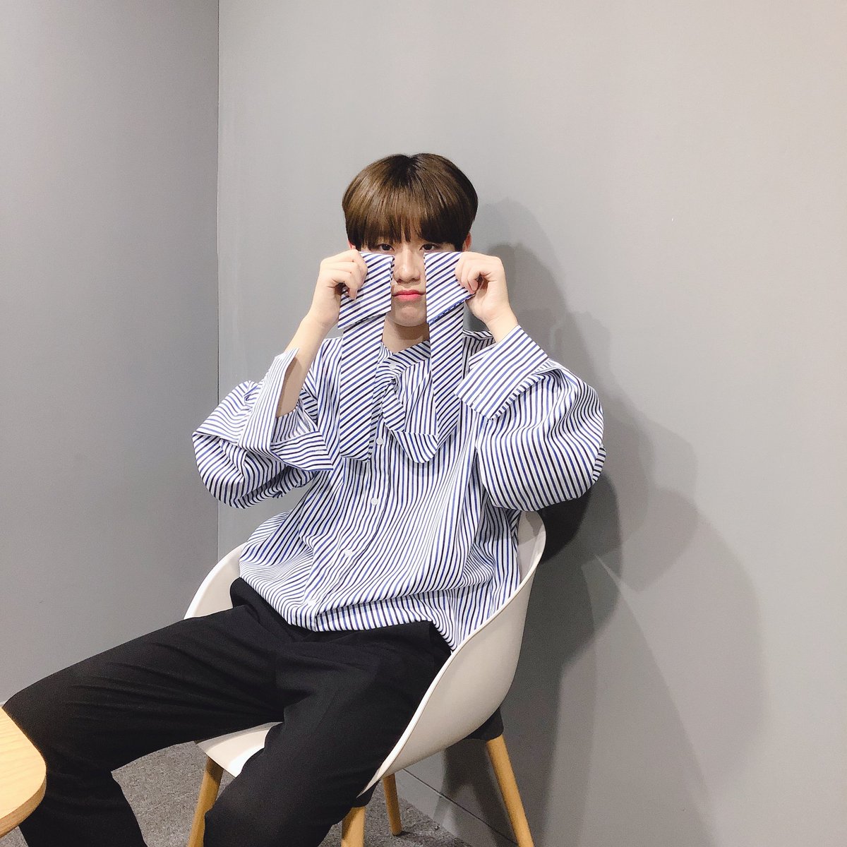 superioryohan's tweet photo. can someone make these into a lockscreen https://t.co/PdGkbz7Ar8