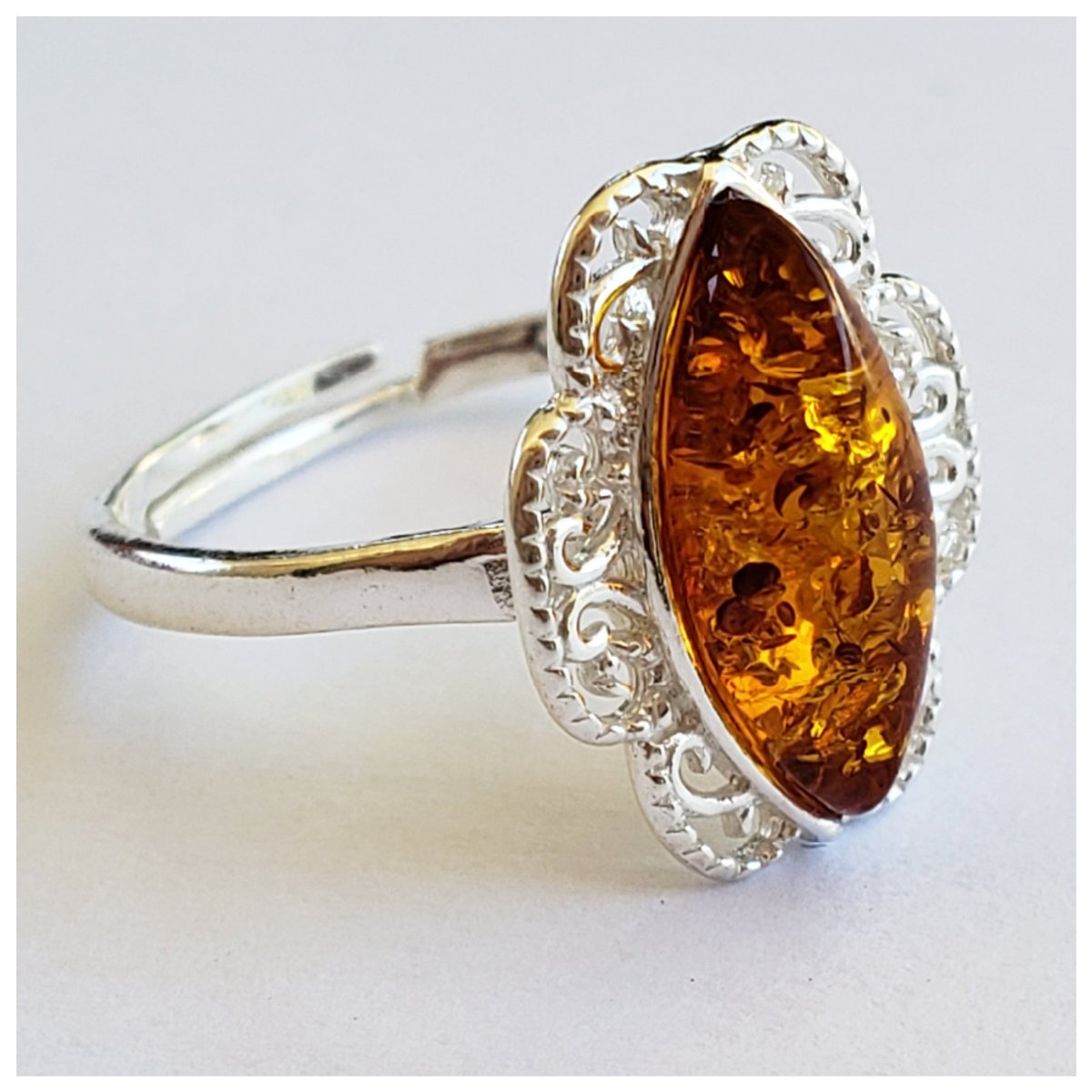 AnnTigJewelry's tweet photo. Excited to share the latest addition to my #etsy shop: Amber Ring - Sterling Silver Ring - Baltic Amber ring - Amber Jewelry - Silver ring - Genuine Amber Ring - Real Amber ring - Free Shipping https://t.co/nX5fdTTfPE #jewelry #ring #silver #unisexadults #stone #amberr https://t.co/uNChFmGM3S