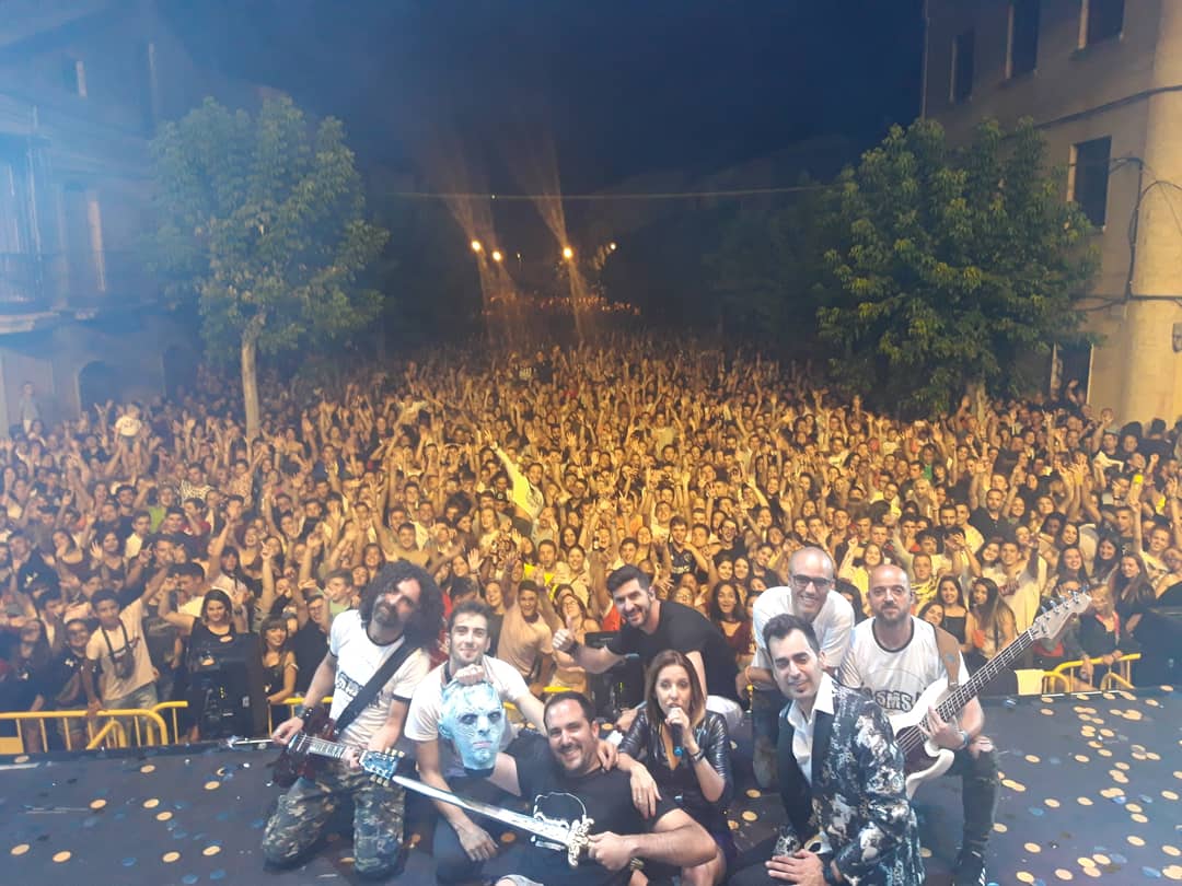 orquestasms's tweet photo. Eternamente agradecido Ciudad Rodrigo #asangreyfuego #seguimos #SMS #orquestasms #tresdragones #etiquetaros #cita6 https://t.co/e1c29tk8RT