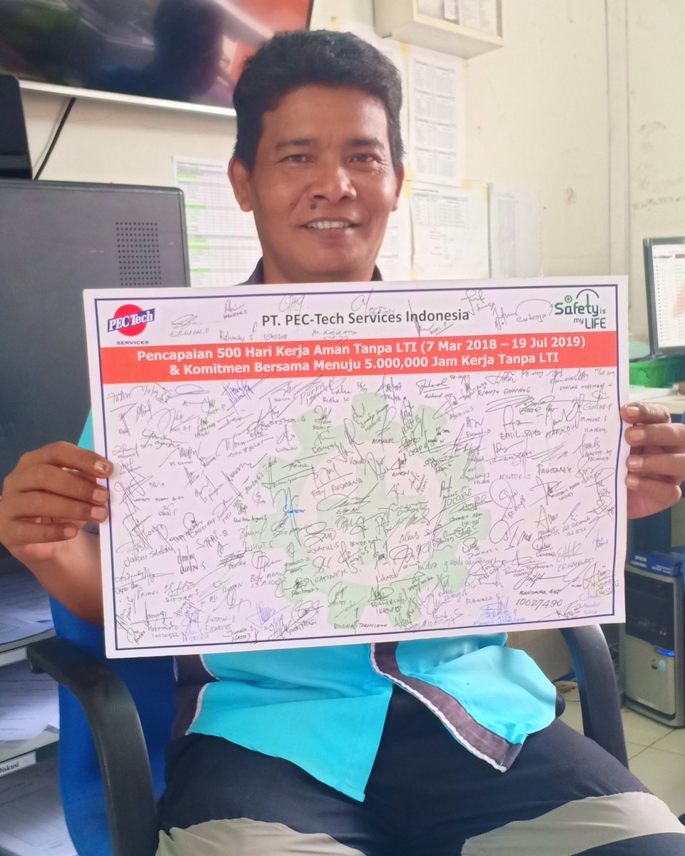 multi37's tweet photo. Diniatkan dalam hati,
Diikrarkan dengan janji,
Dilakukan dengan doa. 

500 hari kerja zero LTI (Lost Time Injury) menuju 5.000.000 jam kerja zero LTI #PTRAPP #SafetyFirst
#safetyismylife
#lifeatapril 
#sahabatptrapp https://t.co/1et8KeLFGF
