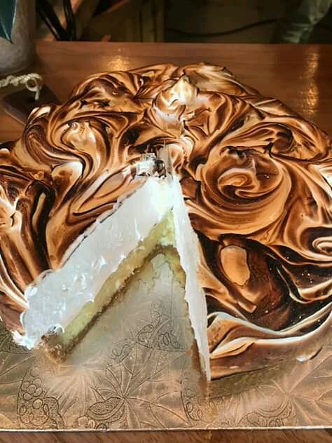 cafe_gravity's tweet photo. Lemon Meringue anyone? Ladies, why not come through for a slice this #womensday and receive a free cup of coffee on us? It's a great way to celebrate the day.
#GravityDelicious #GravityCafe #WednesdayWisdom https://t.co/xymLlcXsq0