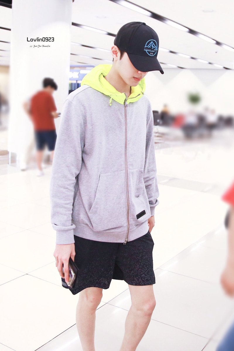 winnnnyu's tweet photo. ควานลินเป็นคนรักษาสัญญาจริงๆ  น้องสัญญาว่าจะมา น้องก็มาจริงๆ รักสุด น้องกลับมาหาพี่ๆ ใช่ไหม #LAIKUANLIN https://t.co/cntUpLHxBp