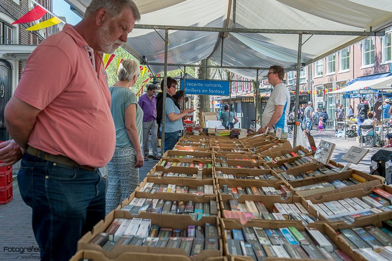 Snuffelen tussen boeken, platen en andere sfeervolle verzamelaars spullen! Zaterdag 31 augustus > Boeken- en verzamelmarkt tijdens de <a href="/visserijdagen/">Visserijdagen Harlingen</a> in Harlingen. Meedoen? Leuk! Meld je aan via de site bengevenementen.nl/markten/boeken…