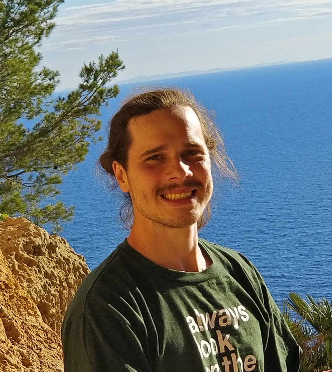 complex_warsaw's tweet photo. We are happy to share a news that our member Tomasz Raducha obtained a prestigious #ETIUDA grant from the Polish National Science Center, congrats! https://t.co/JH5y6lZSmK