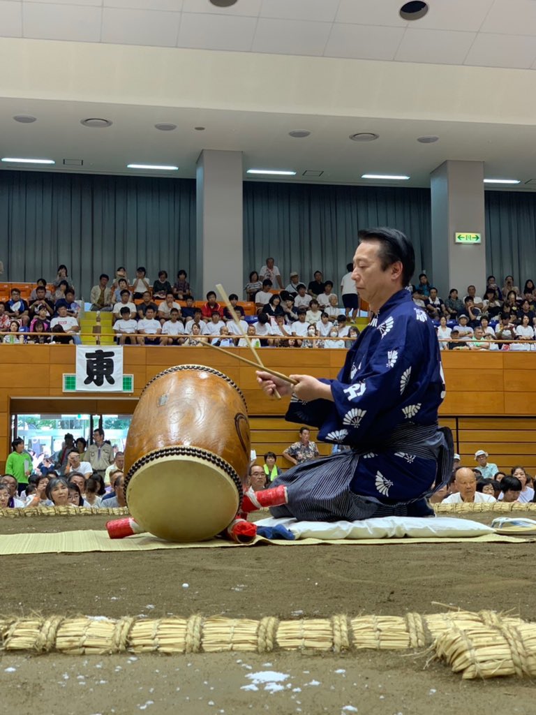 夏巡業@秩父市＞ 呼出 克之による、櫓太鼓打分。 明日は、栃木県