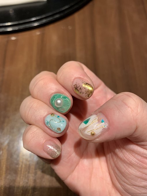 アバリスさんのtwitterイラスト検索結果 古い順