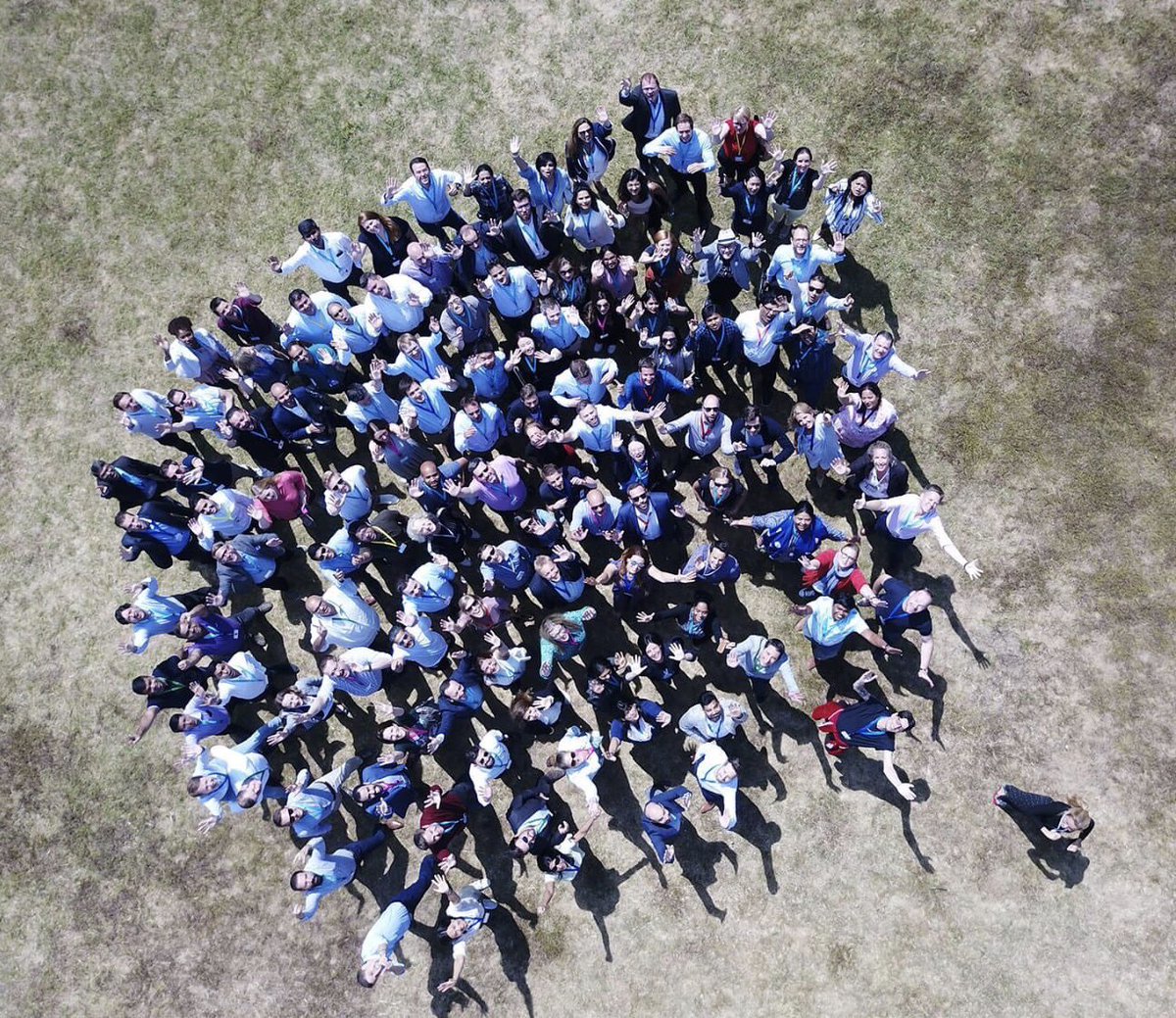 nichodkinson's tweet photo. Love this photo from @LesFontaines_ #connectanddrive #LifeAtCapgemini #Loveyourcareer #AppsMgt Our 2019 cohort rocks! https://t.co/UzLYX9OD1D