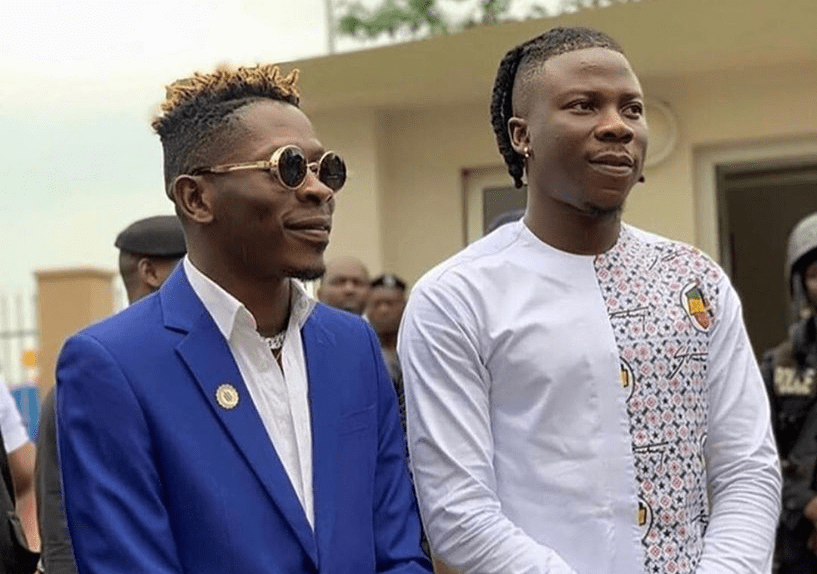 Hitz1039FM's tweet image. My brother (@shattawalegh) earning the Budweiser proposal made me happy. I hope that would be bigger than the 'yawa' that happened at VGMA. – @stonebwoyb #DaybreakHitz