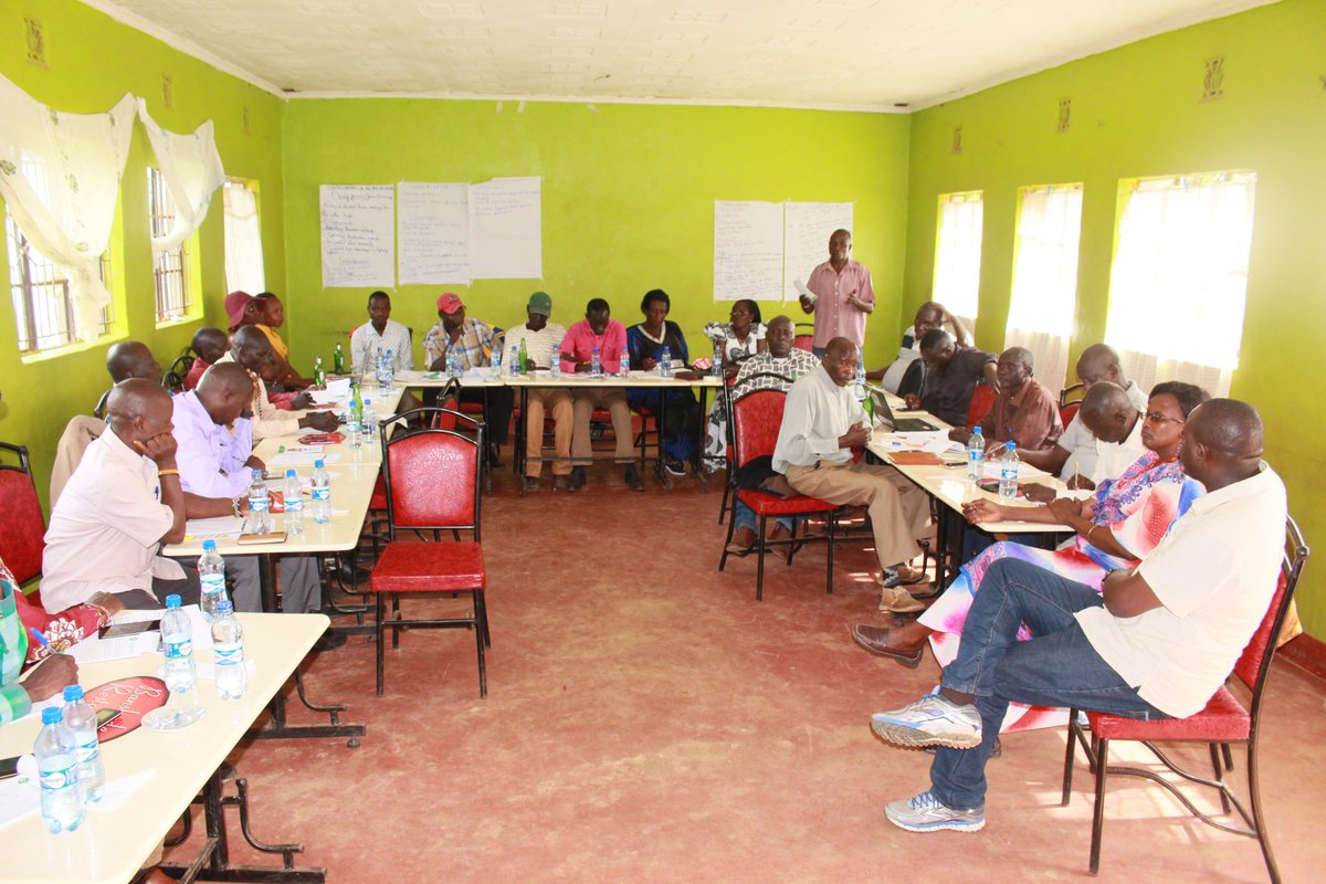 PokotYouthBunge's tweet photo. Chiefs Forum meeting between Turkana &amp; Pokot held at Sigor on 6th &amp; 7th Aug/19. Aimed at bringing sustainable peace along hotspots corridor of Pokot,Turkana,Baringo &amp; Marakwet Counties through development of operating guidelines for joint inter-community cross border Chiefs Forum https://t.co/EhjWQiT2LH