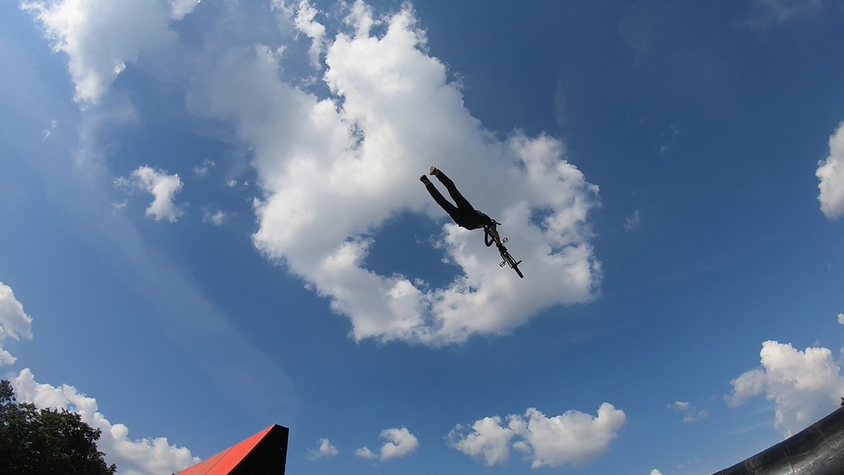 RustyRyder2's tweet photo. Еще кадры с Moscow city games 2019.
#РжавыйРайдер #RustyRider #YouTube #Subscribe #SPECIALIZED #Slope #mountainbike #ride #MTB https://t.co/LidX6xtRqY