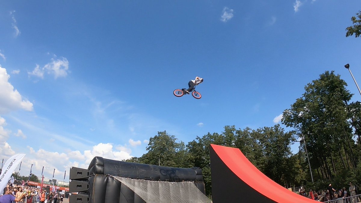 RustyRyder2's tweet photo. Еще кадры с Moscow city games 2019.
#РжавыйРайдер #RustyRider #YouTube #Subscribe #SPECIALIZED #Slope #mountainbike #ride #MTB https://t.co/LidX6xtRqY