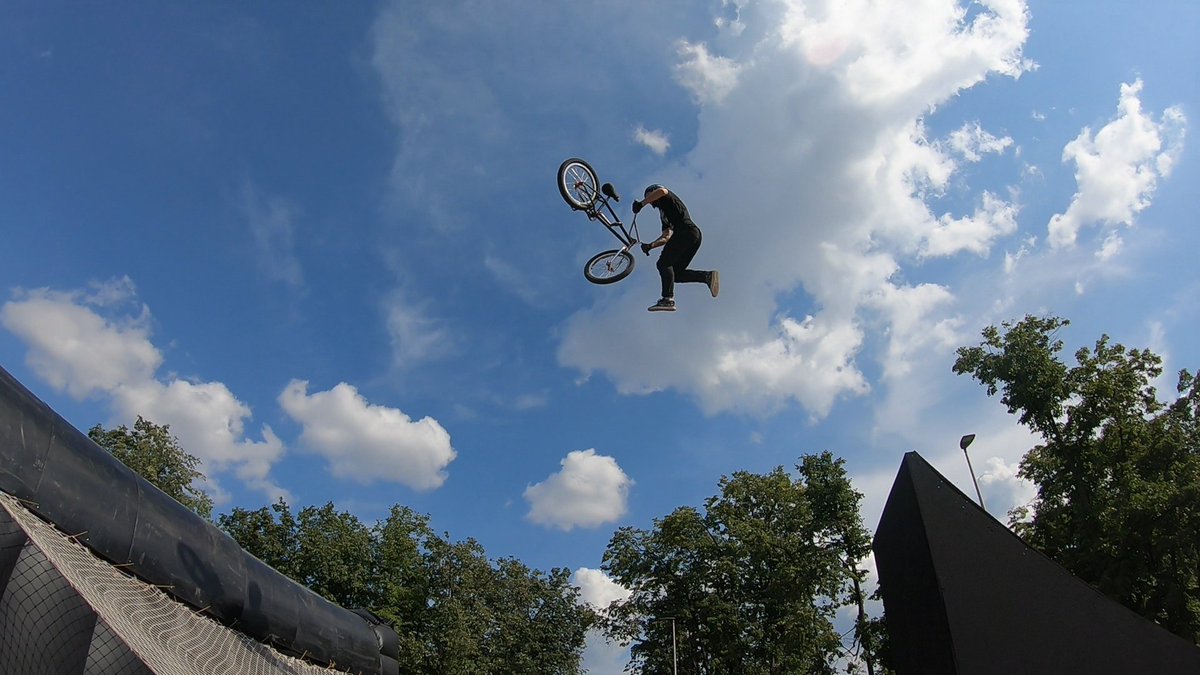RustyRyder2's tweet photo. Еще кадры с Moscow city games 2019.
#РжавыйРайдер #RustyRider #YouTube #Subscribe #SPECIALIZED #Slope #mountainbike #ride #MTB https://t.co/SQ9R7wEDz5