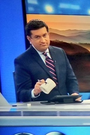 julie_romanszky's tweet photo. @DougCurrin @TearsaSmith
The Look you have when you don't have any Coffee, but your Co-Anchor does 🤣☕
#NeedCoffeeStat https://t.co/2HtrUbizIq