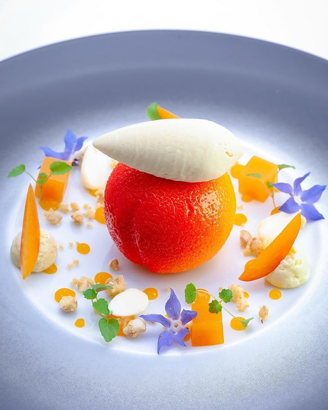 Come @lejardin_geneve and experience the new signature dessert from our Pastry Chef of the Year, @sebastien_quazzola : The Swiss apricot, fresh almonds and rosemary #MYRichemond #Summerstars ift.tt/2KloFO8