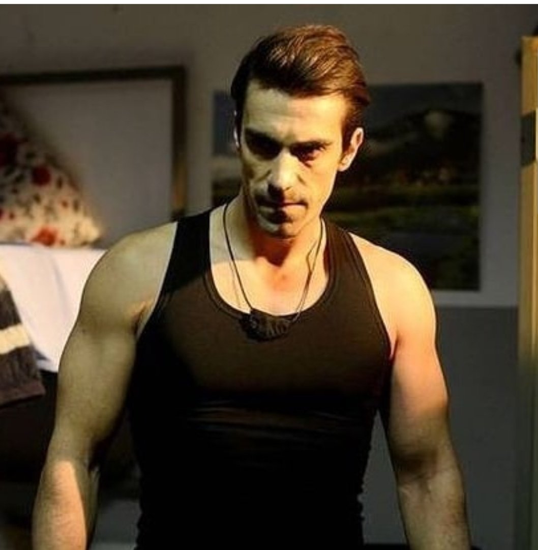 crystinatytyna's tweet photo. Hayatı güzelleştiren bir oyuncu o.. #FAslan 🖤🔥🔝 Herkese günaydın 😘 @ibrahimcelikkol @ibrahim_c_fans @Celikkol_North @ibomuhtesem @ICFC41 @ibrahim_birce @ibrahimcelikol_ @bestofibrahim @IbrahimCelikol @MLCelikkol @Geta32885494 @BeataBocova @claudine1130 @estellacamino @KhemiW https://t.co/elDRjdnhZK