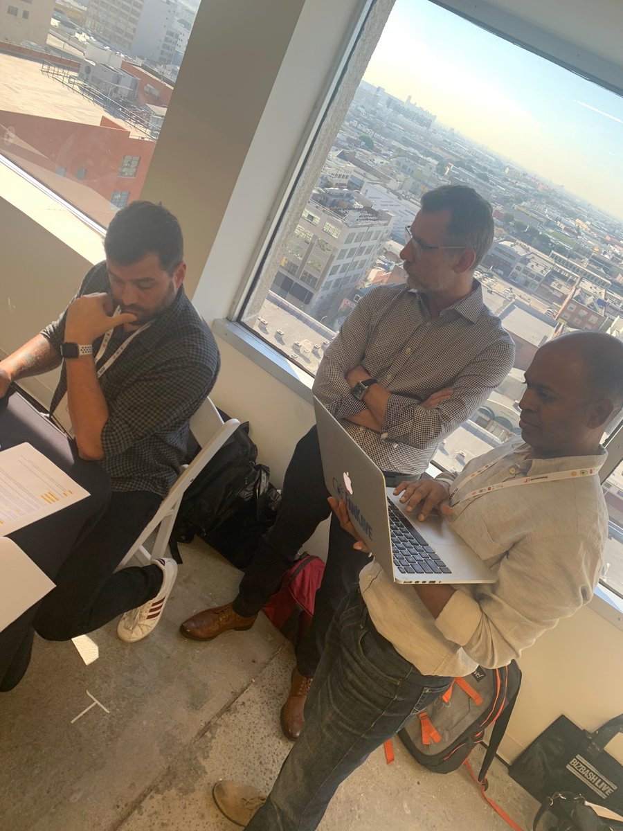 FanKave's tweet photo. Presented at #BizBashLA in LA on July 24. Had a great time collaborating with Matthew Sheppard of The Sheppard and many others. 

Hope everyone left with the main takeaway: smart marketing is the future, and the future is now! 

Catch #fankave at more events; see you on the road! https://t.co/8rjGbYEkPU