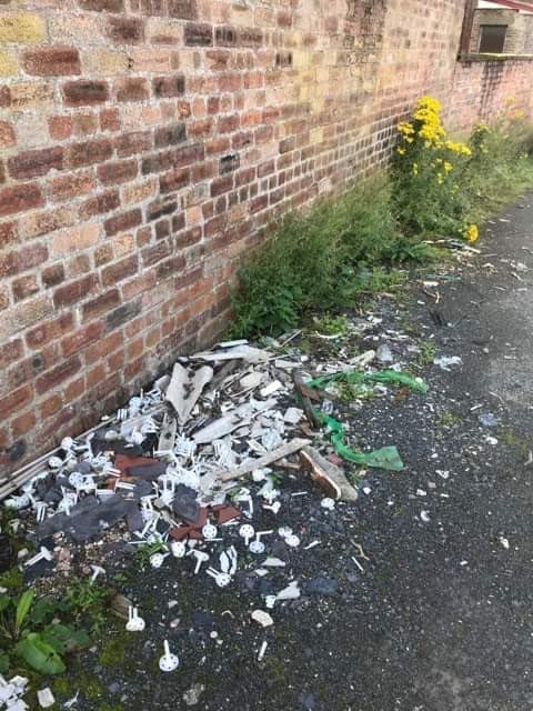 ayr_tag's tweet photo. Please send in areas of Ayr Town Centre needing TAG attention. Thanks to a local Arran Mall business for sending in these. We’ll add this to the TAG projects. Arran Mall/Dalblair Road Car Park. What a mess! Watch out for dates. ✅ #TAG #civicpride #AYR https://t.co/gK3pq59faw