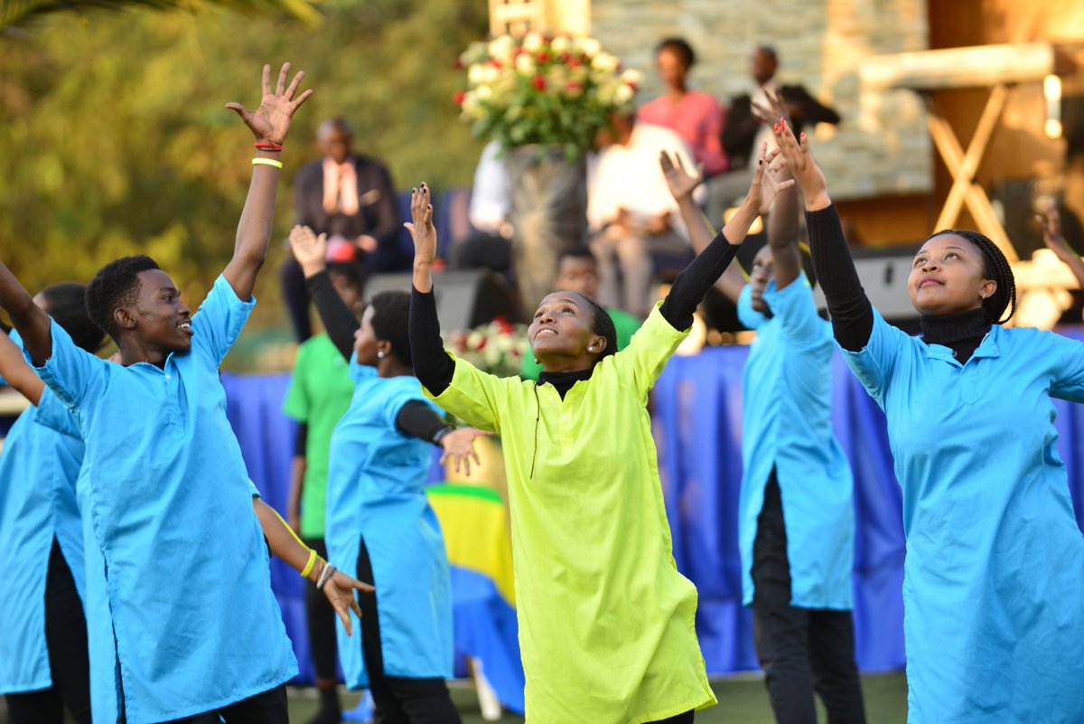 ZionTempleCC's tweet photo. From Rwanda to the rest of the world Mwaramutse, Good morning, Bonjour, bom Dia, Sawubona, Habari za asubuhi, בוקר טוב, goeie more, صباح الخير, Buenos días, 早上好 (Zǎoshang hǎo), Molweni ekuseni.
#AfricaHaguruka #AH2019 #AuthenticWord #AuthenticWorship https://t.co/PFEjPIO90g