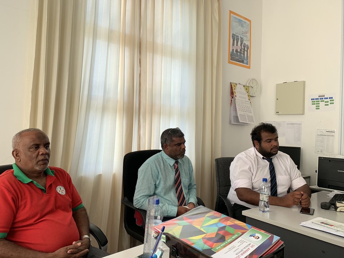 Mathiveri Health Centre (@mathiverihc) on Twitter photo އއ.މަތިވެރީ ކައިންސިލްގެ ވެރިން، ޞިއއޙީމަރުކަޒުގެ މުވައްޒަފުންނާއި ބައްދަލުކުރެއްވުން. <a href="/mathivericl/">Mathiveri Council</a> <a href="/MoH_mv/">Home Services</a> އއ.މަތިވެރީ ކައިންސިލްގެ ވެރިން، ޞިއއޙީމަރުކަޒުގެ މުވައްޒަފުންނާއި ބައްދަލުކުރެއްވުން. <a href="/mathivericl/">Mathiveri Council</a> <a href="/MoH_mv/">Home Services</a>