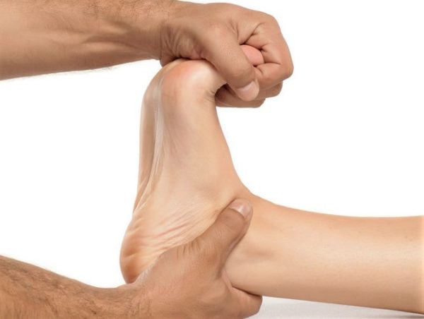 FootcareIms's tweet photo. @FlowersFloreli @BS_Matters @WFM_Matters #Preseason #training is hard on your feet!Make sure you treat them well with regular check ups!See our 
@FootcareIms advert in @BS_Matters
 @WFM_Matters and book your mobile foot health check now!
#teamworkmakesthedreamwork Call Me now on 07981 996870 for more info #clubdiscounts https://t.co/ERFn8Kr6fb