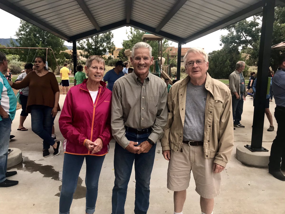 _Brad_Winter's tweet photo. Thanks District 4 for yet another great #NationalNightOut! https://t.co/FREFEK89RL