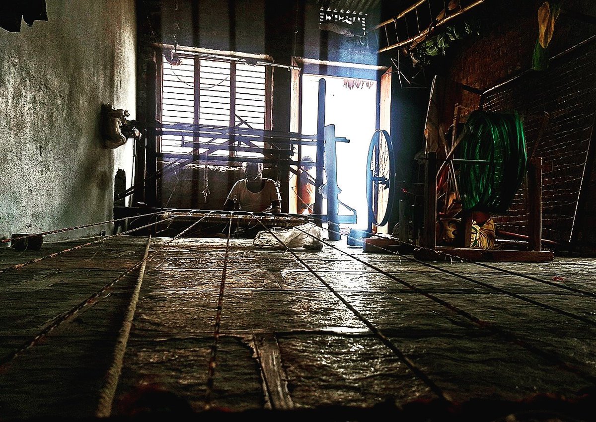 JrXRPfirelight's tweet image. #NationalHandloomDay 
#supportweavers