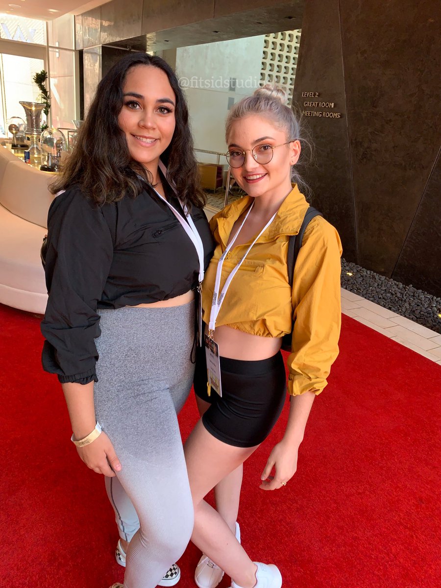 Who loves when <a href="/ElektraClark/">Elektra Clark</a> &amp; <a href="/xSabrinaMayx/">Sabrina May</a> are hanging out?

Wonder what they are doing in that hotel room together 😜🙈