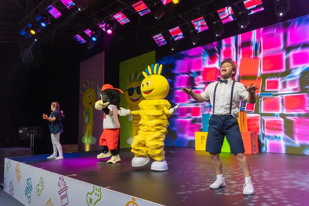 DubaiDET's tweet photo. .@ModheshWorld offers lots of fun this #Eid in #Dubai - Al Adha https://t.co/K2K4e5GesJ #ModheshWorld #EidAlAdha #EidInDubai https://t.co/tCcyYnGdPU