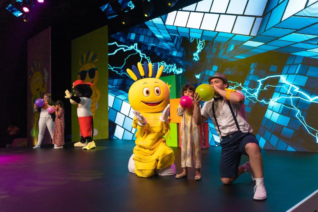 DubaiDET's tweet photo. .@ModheshWorld offers lots of fun this #Eid in #Dubai - Al Adha https://t.co/K2K4e5GesJ #ModheshWorld #EidAlAdha #EidInDubai https://t.co/tCcyYnGdPU