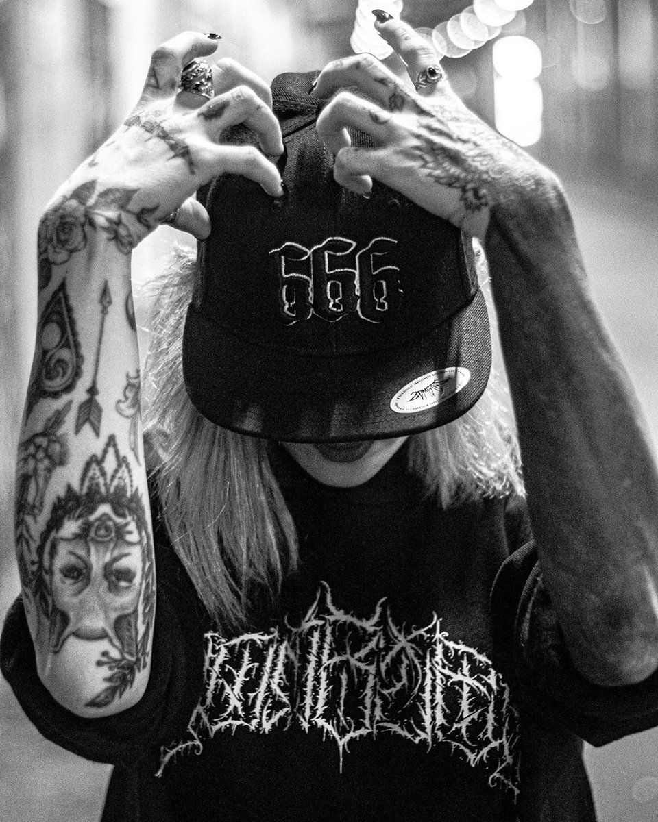 zombiezgang's tweet photo. NEU ZOMBIEZ CAPZ OUT NOW | AUF @basementplace.de 🔥🔥🔥
SOLANGE DER VORRAT REICHT!  Design: mxp https://t.co/kwwZKas4TU
