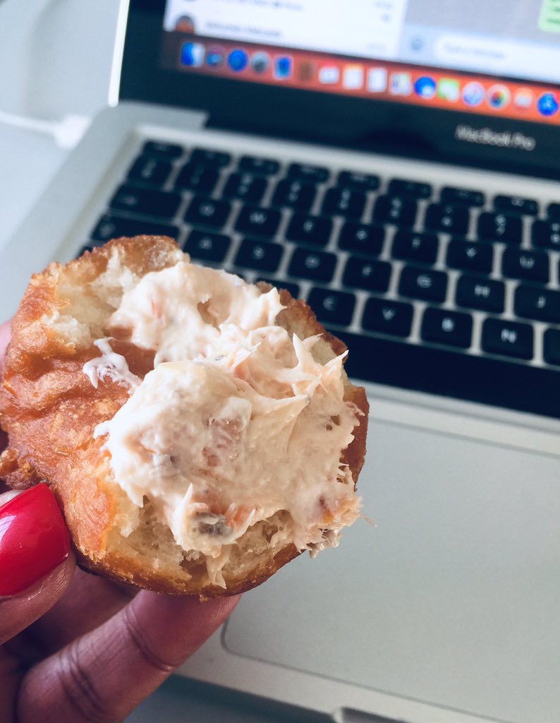royzanne's tweet photo. Sometimes we’re a bit boujee! Magwinya & Smoked Salmon paté!👌🏽 Good Morning Johannesburg 🌞 #breakfastthings https://t.co/HTpdOeJVTk