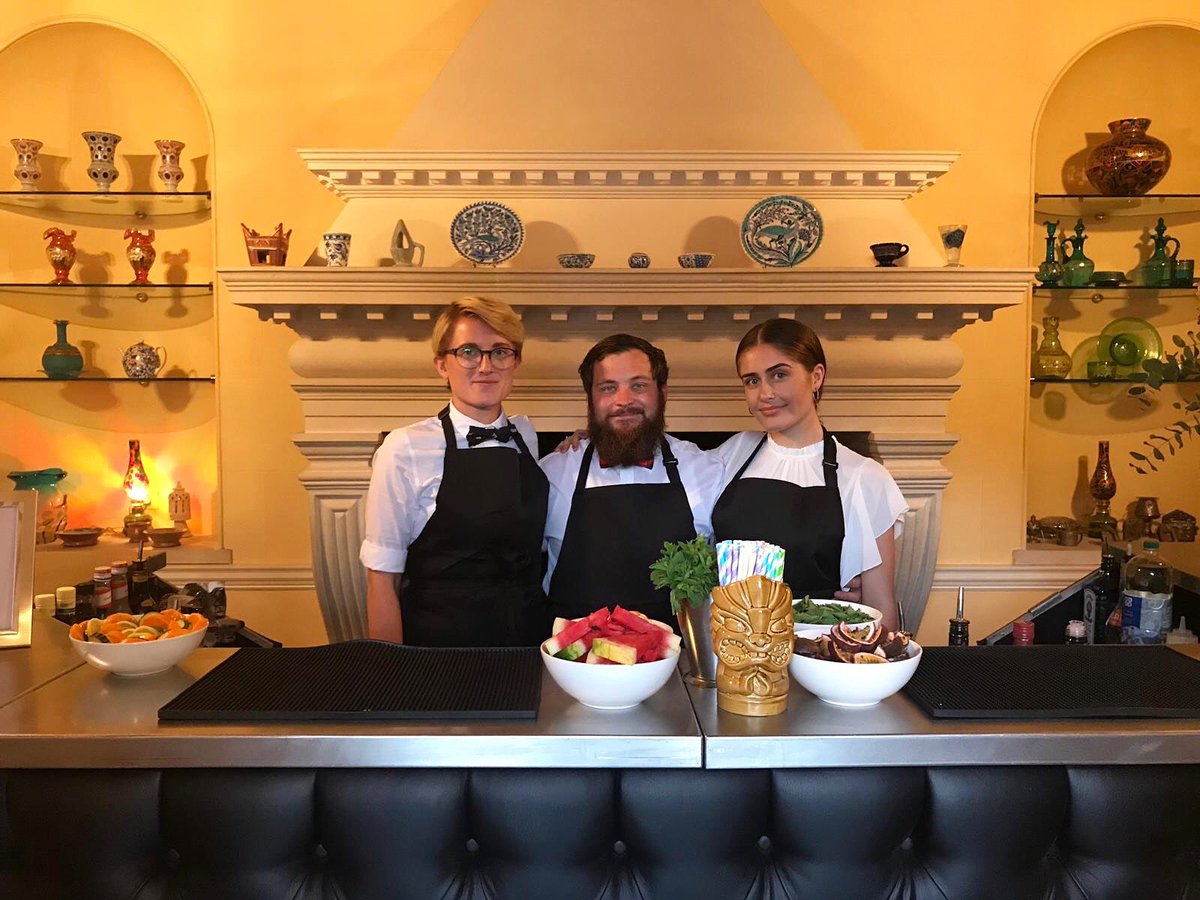 We had a fantastic evening yesterday for Muna &amp; Ali’s Summer Party in #RegentsPark, where we had the pleasure of working with @canopiesandcanapes, The Wentworth Collective &amp; <a href="/foxandbraces/">Fox And Braces</a>. Thank you to the hosts and their guests for their wonderful hospitality 🍸💃