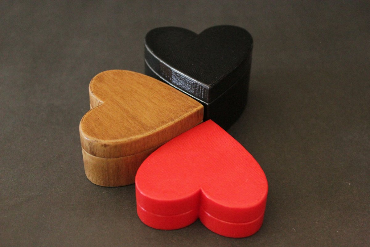 3DCreateShop's tweet photo. Put your mid week sorrows in a Heart box 3D print, browse many more products at

https://t.co/eGM3SBIfwE

Send us your (stl file), get free quotes.

Email: info@3dcreateshop.com

https://t.co/2H8hx8pZWW

#love #3dprinting #instagood #WednesdayWisdom #heartbox #WednesdayThoughts https://t.co/3KRJ2Ayq25