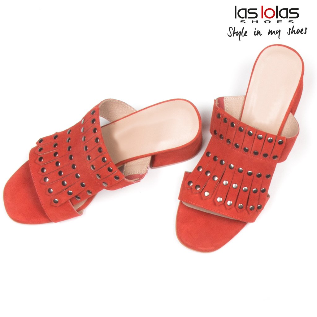Red power! ❤💪 
#LasLolasShoes #MyLolasStyle #Sandal #MustHave #Trends
.
.👉mtr.cool/kghmqcqohr
.
#WomanShoes #sandals #glam #flatsandal #sandals #jewelshoe #sandalias #luxuryshoes #highendfashion #luxurybrand #shoeaddict #shoelover #shoesoftheday #womanstyle #trendy