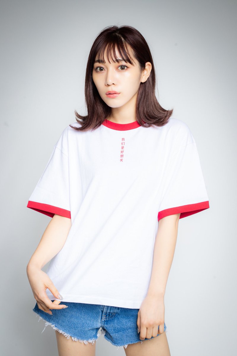 RYBC_official's tweet photo. 🌻new item

リンガーTシャツ  ¥4.000＋tax

インパクトのあるPOPなバックプリントは さんこいちスタッフ くろちびのオリジナルデザイン！メンズの着用も可能なサイズ感で双子コーデやお揃いにおススメのアイテム！

https://t.co/Ya7EQJrFpB

#RYBC #rybc #さんこいち

本日19時 販売スタート https://t.co/Q0ff0616Ac