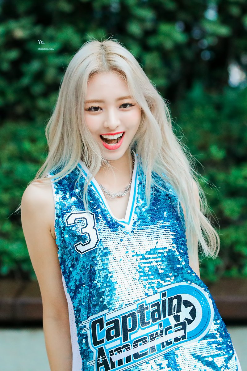 cherryu1209's tweet photo. 190802 #ITZY #유나 https://t.co/ZVdg2NARmS