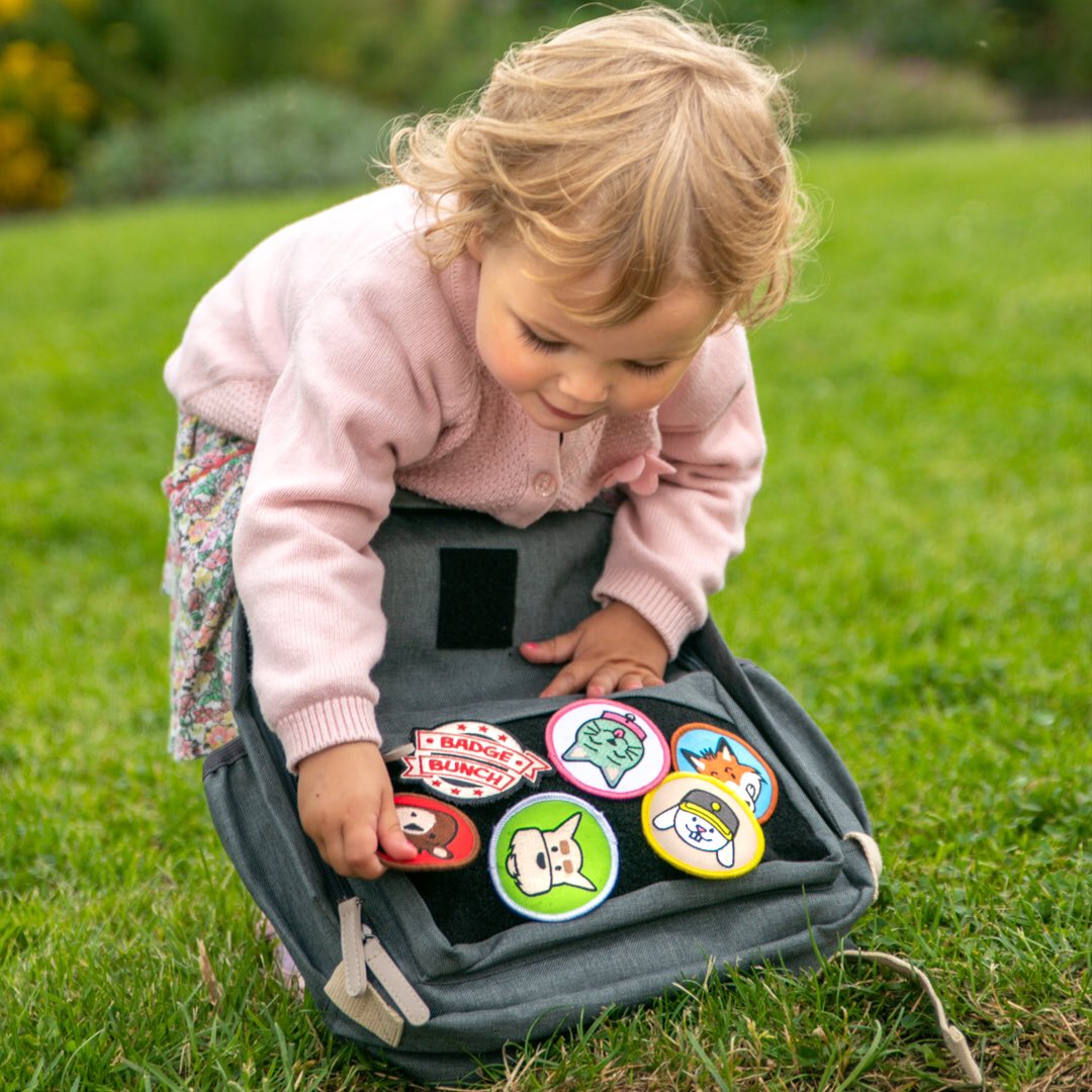 Bespoke children's customisable backpack with collection of embroidered character badges, coming soon to Kickstarter. 🦊🐶🐰🐱🐻

#Kickstarter #badgebunch #embroidery #badge #patch #kidsapparel #design #illustration