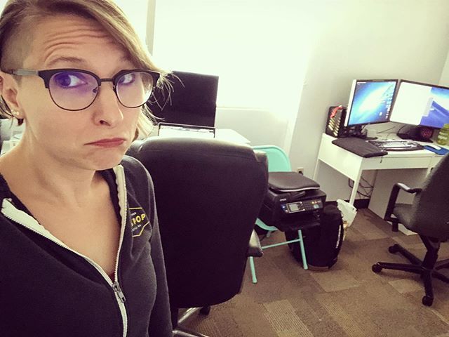 filmette's tweet photo. All by myself… don’t wanna be… all by myself, in the edit suite (edit suite) #whereskris #editlyfe #precinct13 https://t.co/dbGZZSXNc6