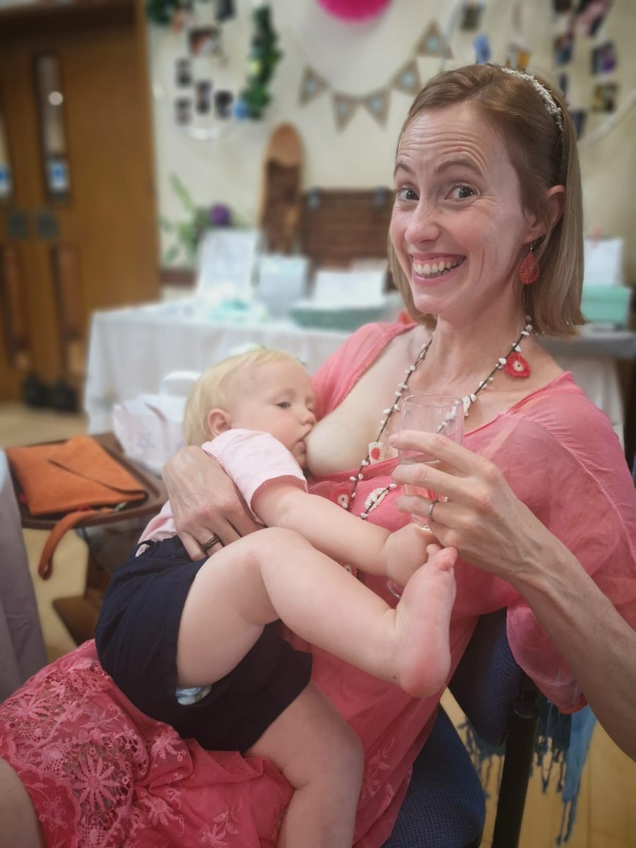 Karis_White's tweet photo. Happy #WorldBreastfeedingWeek ! Let's continue working to inform and support mothers to achieve their breastfeeding goals across the world!  @APPGIFI @AssocBfMothers @NewhamLondon @NewhamHospital @LLLGB https://t.co/vuqDmiVG8O