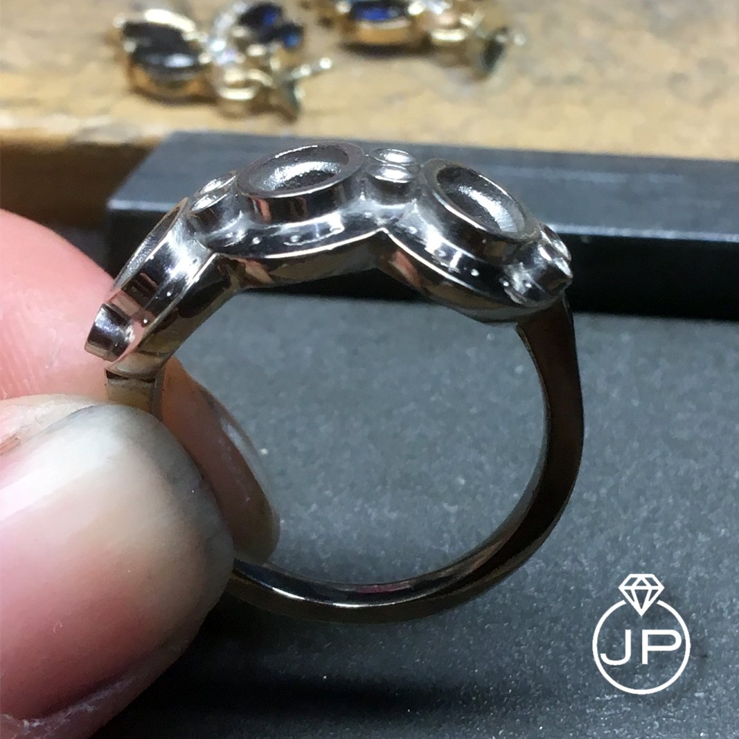 JuliaPharo's tweet photo. Client Re-Design: Metalsmithing the 18K White Gold for my client's newly remodelled ring.

#juliapharo   #juliapharojewellery  #myringmyway  #hattongardenrings #hattongardenrocks  #hattongardengems #finejewellery #jeweler #finejewelry #jewelrydesigner # jewellerydesigner https://t.co/dhcCSlZman