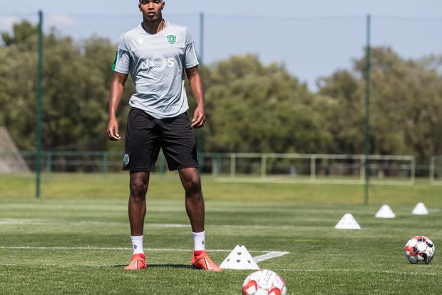 zerozeropt's tweet photo. Empréstimo de Ivanildo permite regresso em janeiro https://t.co/ABKSZx7Qh9 #Ivanildo #SportingCP #Trabzonspor https://t.co/KgqrTwMLCJ