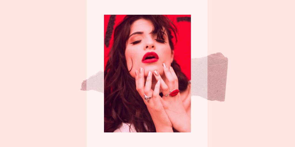 FoxyFamous's tweet photo. Matt or Glossy, Deep or Bright - What's your shade of Red? #PowerPout on Foxy!

#foxy #foxyfamous #bfoxy #comingsoon #pout #poutylips #lipstick #lipstickaddict #powerpout #lipstickgang #lips #lip https://t.co/ai3dcJw4kc
