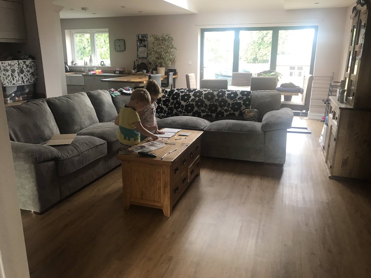GaryAPhilipson's tweet photo. @Amazingerika1 Al and Flo sorting out their colour pens in the back kitchen. Surely everyone has a back kitchen? #BackKitchen https://t.co/4jZOaLbgAt