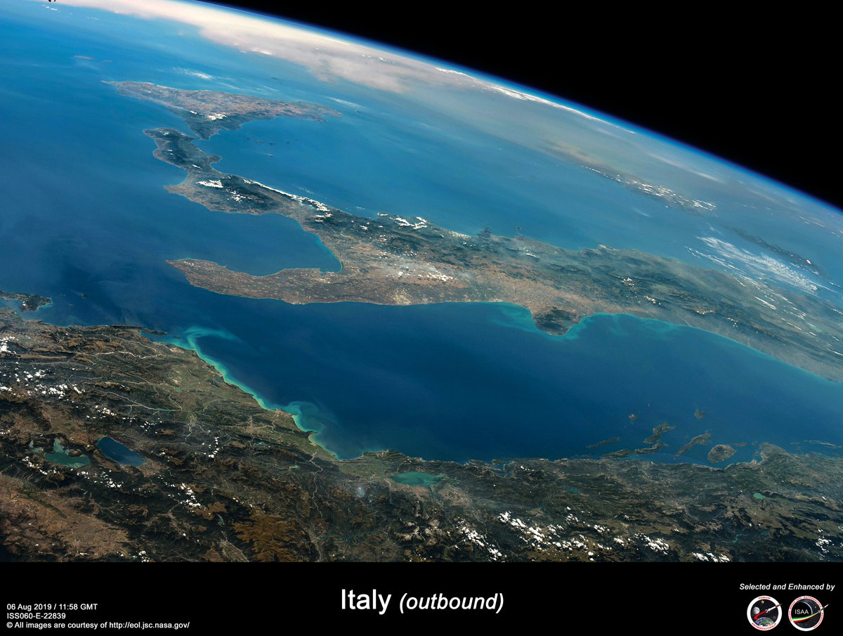 RikyUnreal's tweet photo. Pictures taken #fromspace onboard the @Space_Station by @astro_luca
 
Flying over Italy (Aug 06)
@italia
#Expedition60 #MissionBeyond

More pic here: https://t.co/GAVw3qFjp0 https://t.co/pe6yERQszh