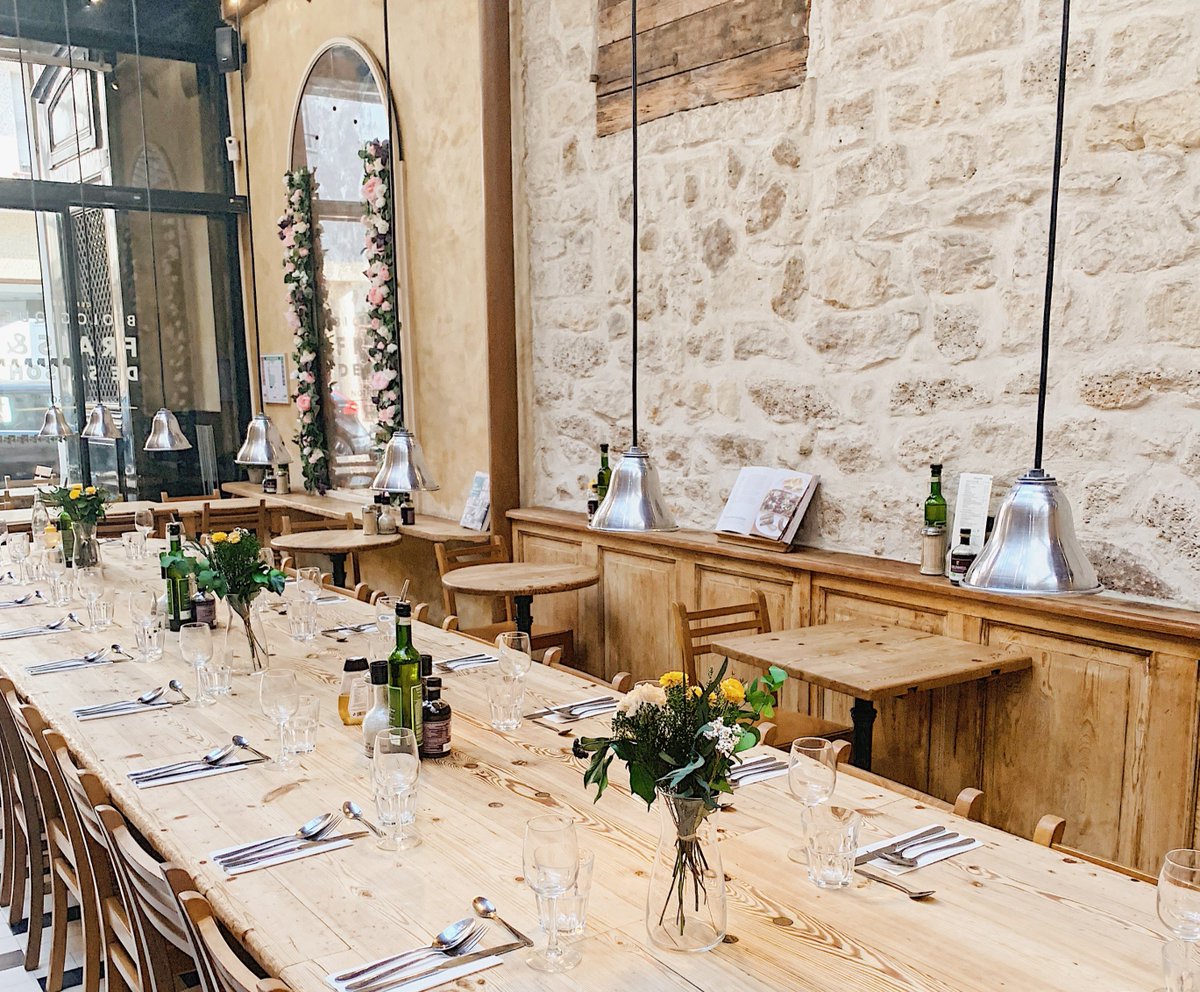 Nous sommes ouverts! 🌸 
Après deux semaines de travaux, nous avons le plaisir de vous annoncer la réouverture du Pain Quotidien de Varenne ce jour. Nous avons hâte de vous accueillir!
🌾 Retrouvez-nous au 25 Rue de Varenne, 75007 Paris
#lepainquotidienfrance #lepainquotidienfr