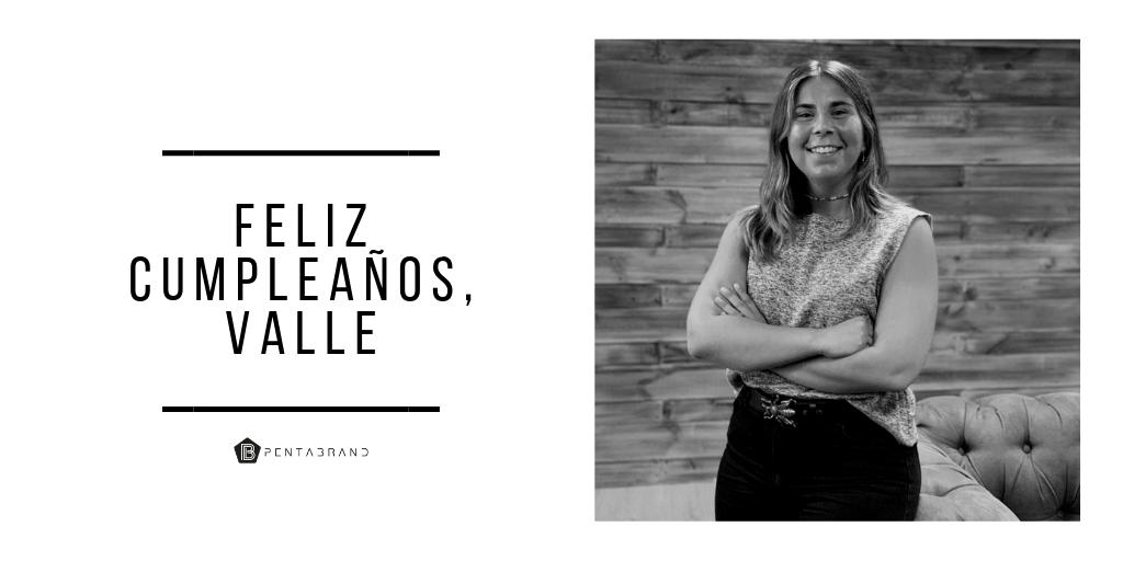 APentabrand's tweet photo. ¡Hoy en la agencia estamos de cumpleaños! Nuestra coordinadora de franquicias cumple 2⃣4⃣. 

🎉😃

#pentabrand #agency #birthdaygirl #franquicias #somosequipo #team #creativity https://t.co/o1309K4L7v