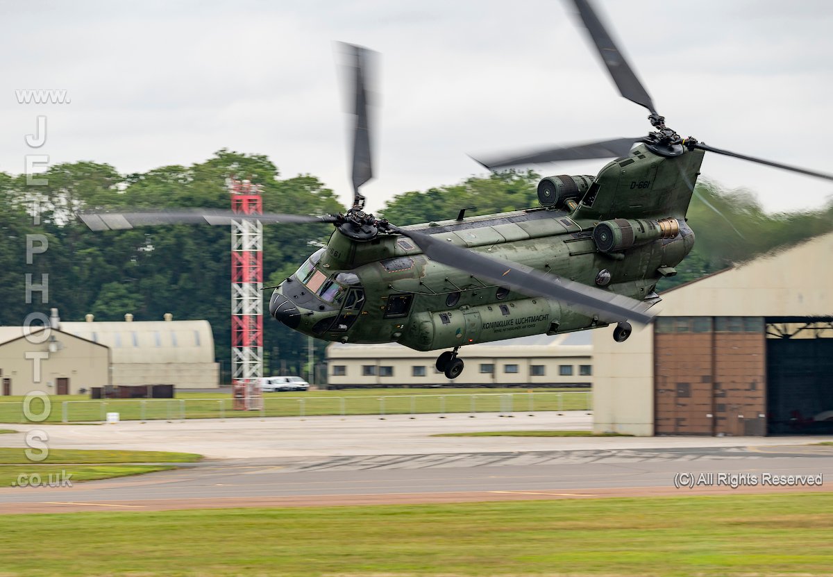JetPhots's tweet photo. Royal Netherlands Air Force CH47 Chinook departing @airtattoo 2019 @RIATPR
#RoyalNetherlandsAirForce #DutchAirForce #Chinook @BoeingDefense @BoeingAirplanes #potn @UKAirshowReview
https://t.co/ulKJobk9zS https://t.co/xozw7BIZrM