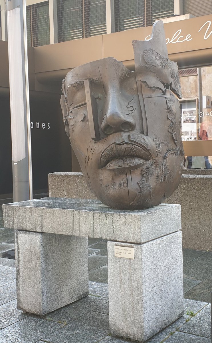 131. This piece reads, "African King". Discuss. (20marks) .Done by the German sculptor,  #GuntherStilling